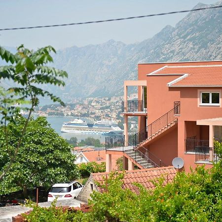 Apartman Stefan Kotor Buitenkant foto