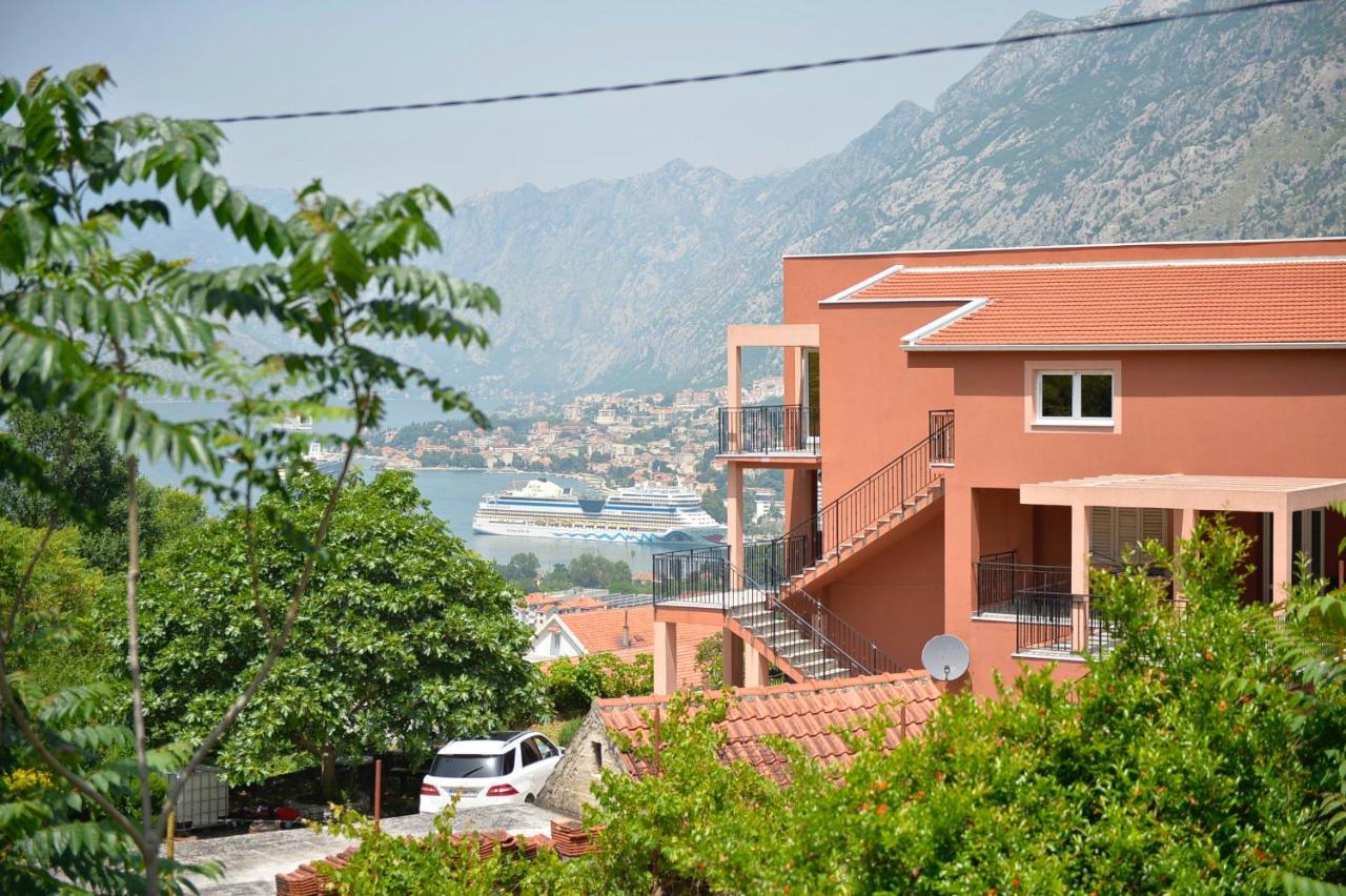Apartman Stefan Kotor Buitenkant foto